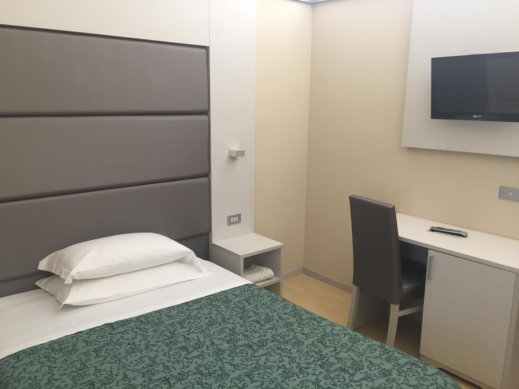 Hotel Elisabeth Due فانو المظهر الخارجي الصورة